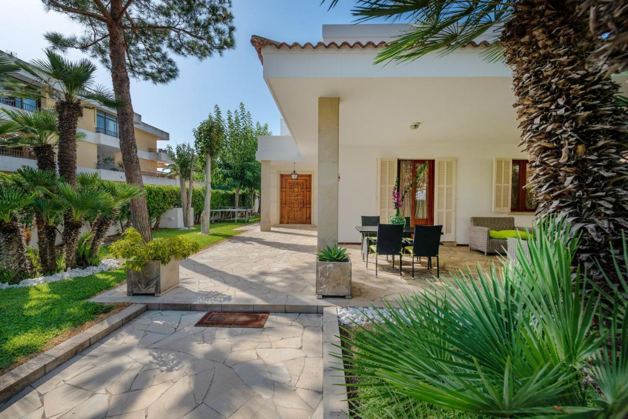 Estrel Villa Can Picafort  Buitenkant foto