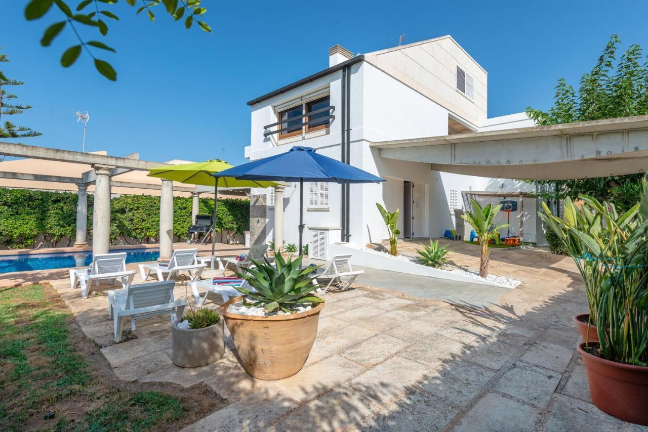 Estrel Villa Can Picafort  Buitenkant foto